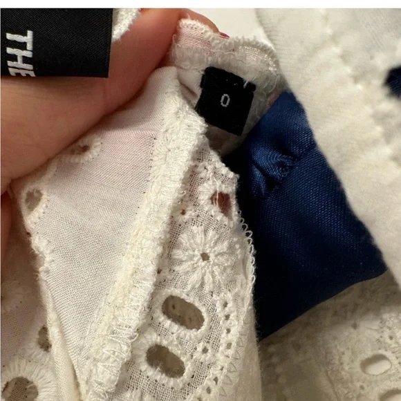 THE KOOPLES Black Lace Long-Sleeve Blouse Size 0 Scallop Hem Fitted Top - Picture 3 of 5